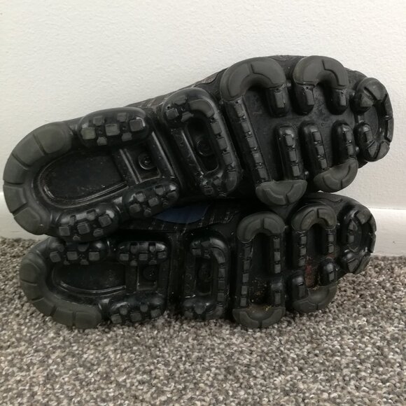 Nike Air VaporMax Flyknit 2 Dark Gray Black 942843-002 Womens 12 / Mens 10.5 - Picture 7 of 7